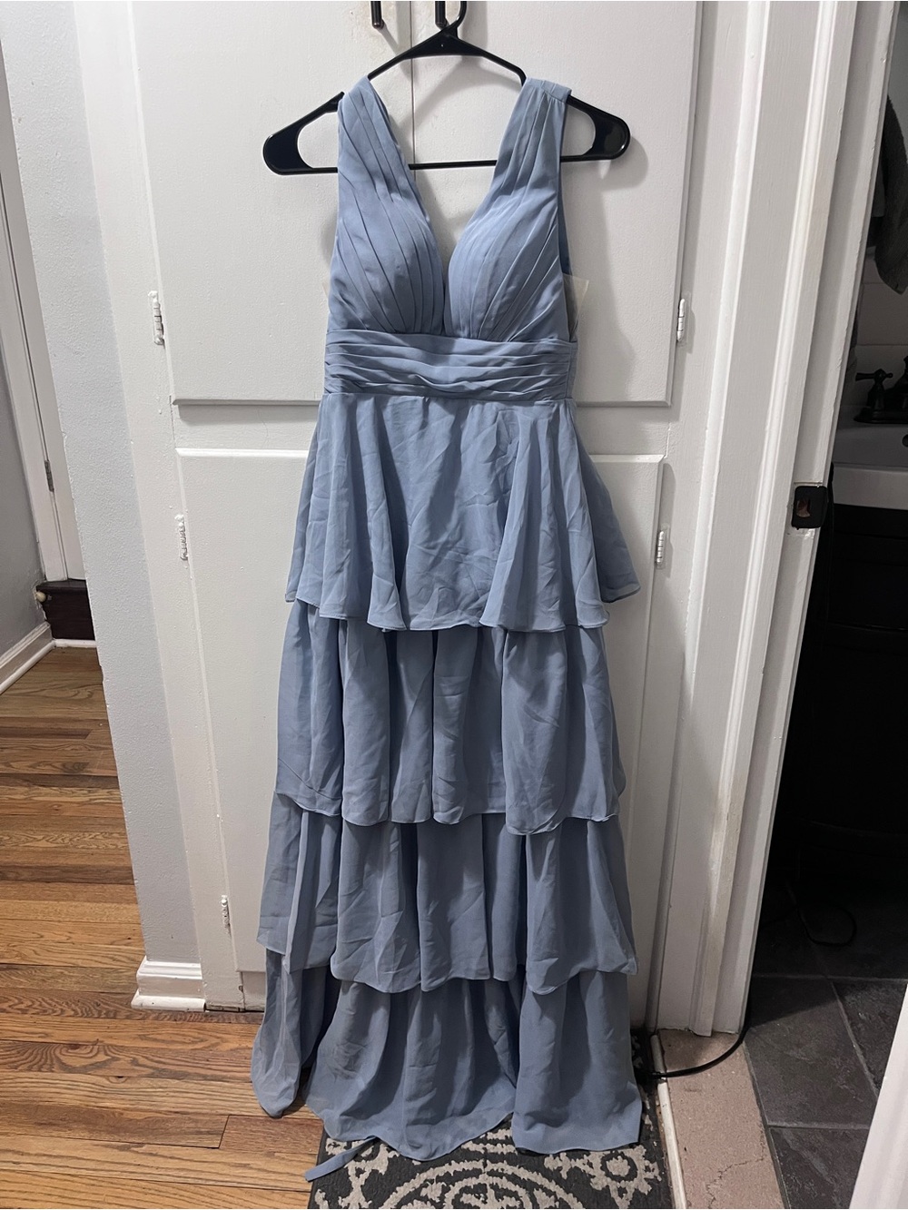 Sleeveless V-Neck Tiered Maxi Dress in Light Blue size 2